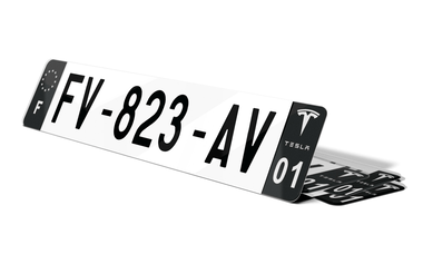 Plaque immatriculation noire Tesla Logo