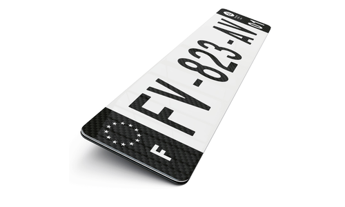 Plaque d'immatriculation effet carbone noir
