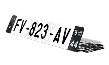 Plaque immatriculation noire fond logo Pays de la Loire