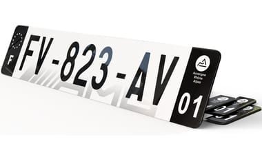 Plaque immatriculation noire Fond bas Mercedes AMG