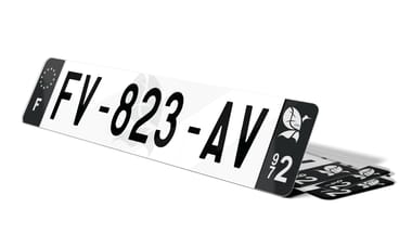 Plaque immatriculation noire fond logo Martinique 972