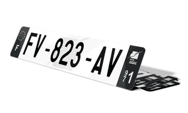 Plaque immatriculation noire fond logo Guadeloupe 971