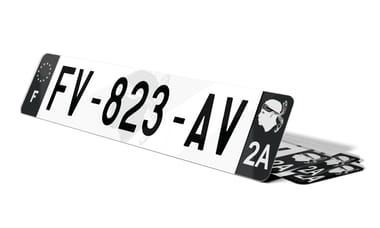 Plaque immatriculation noire fond logo Corse