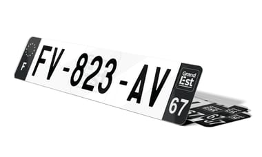 Plaque immatriculation noire fond logo Grand Est